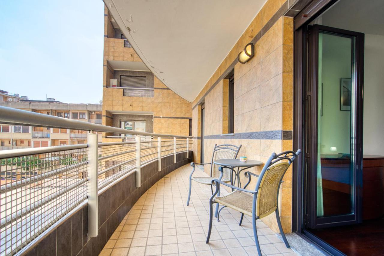 Caseospitali - Cherenel, Bilocale Vicino Centrale Mm2 ミラノ エクステリア 写真