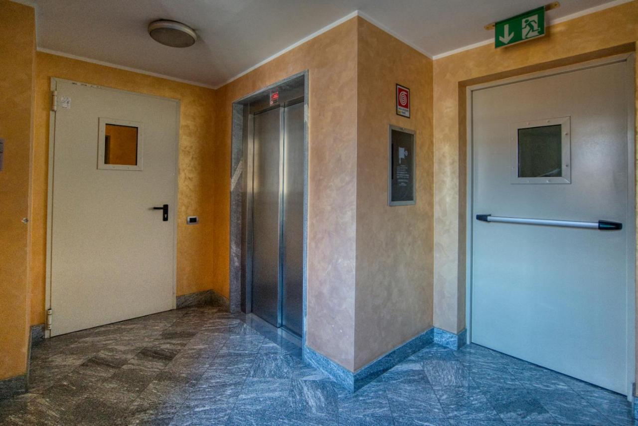 Caseospitali - Cherenel, Bilocale Vicino Centrale Mm2 ミラノ エクステリア 写真